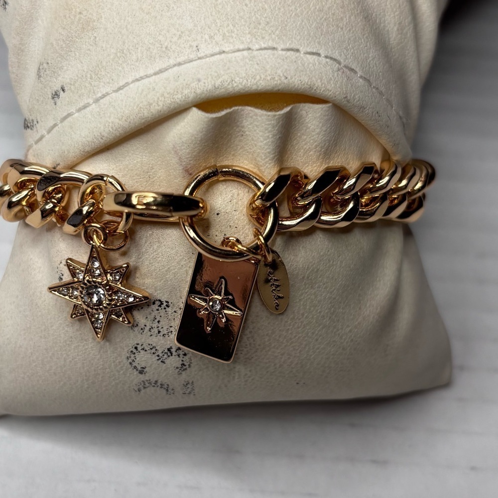 New ETTIKA Gold Starry Charms 18K Gold Plated Chain Link Bracelet - Picture 5 of 8